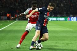 开云APP-欧洲预选赛开局一波三折，球队肩负重任