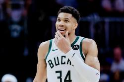 开云体育登录-雄鹿狂胜骑士：字母哥发挥出色