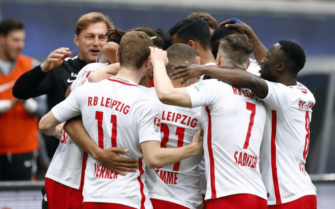 RB莱比锡大胜柏林赫塔，德甲排名攀升至第三的胜利表现