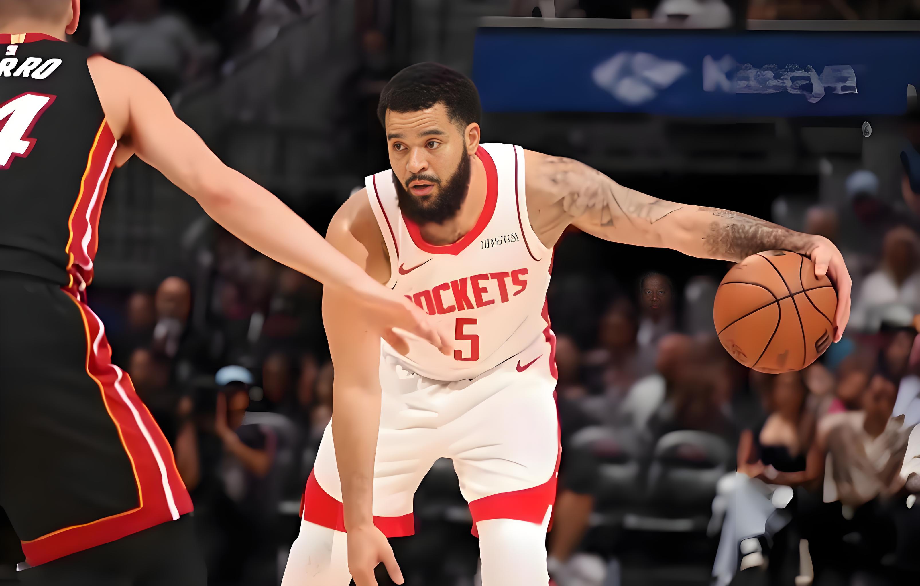 火箭战胜热火，保持不败势头